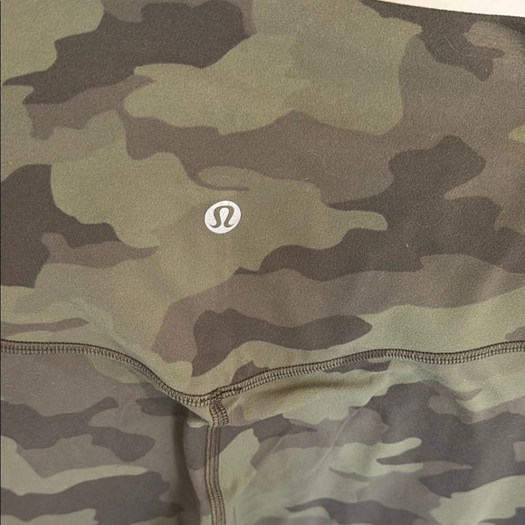 lululemon - Size 4, Align leggings, 25”, Green Camo Leggings - Picture 3 of 3